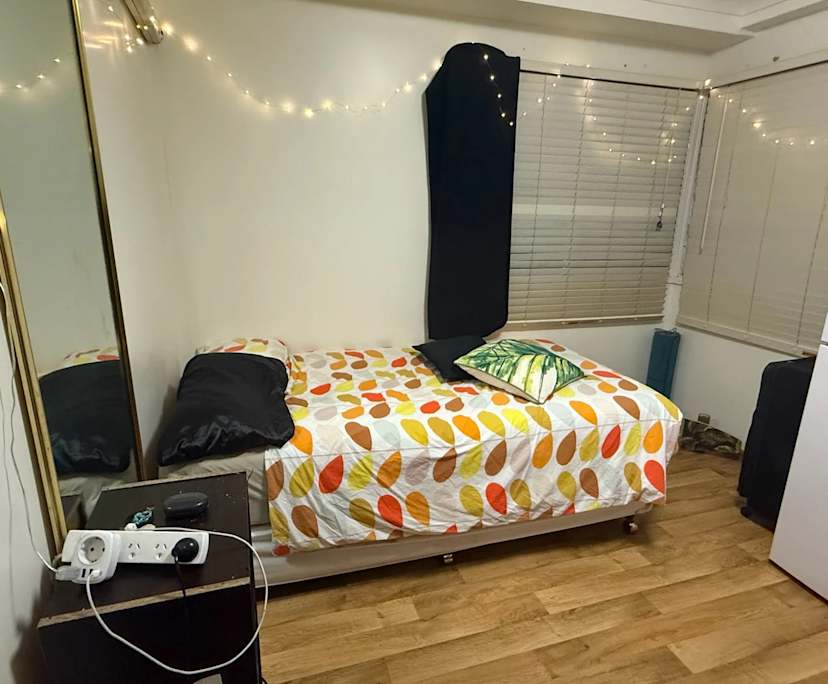 $300, Share-house, 6 bathrooms, Parramatta Park QLD 4870