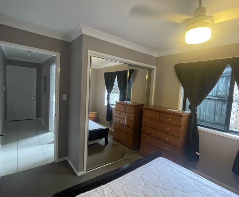 $300, Share-house, 4 bathrooms, Loganlea QLD 4131