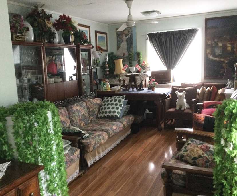 Furnished room in a share house