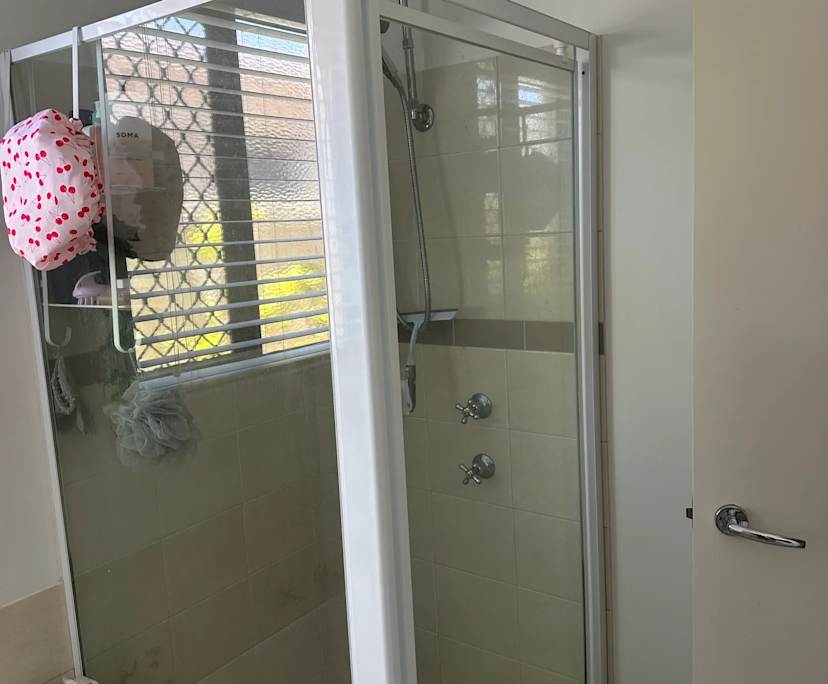 $250, Share-house, 3 bathrooms, Bellevue WA 6056