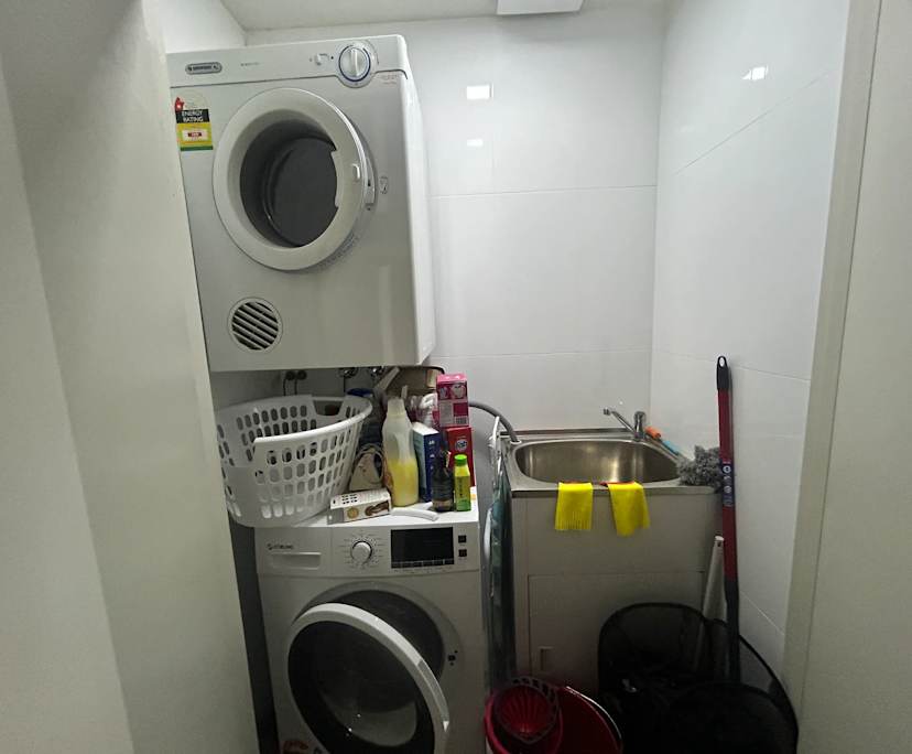 $365, Flatshare, 2 bathrooms, Harris Park NSW 2150