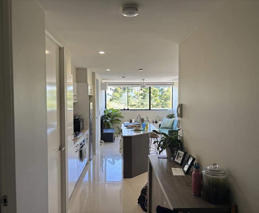 Unfurnished room with ensuite in a flatshare