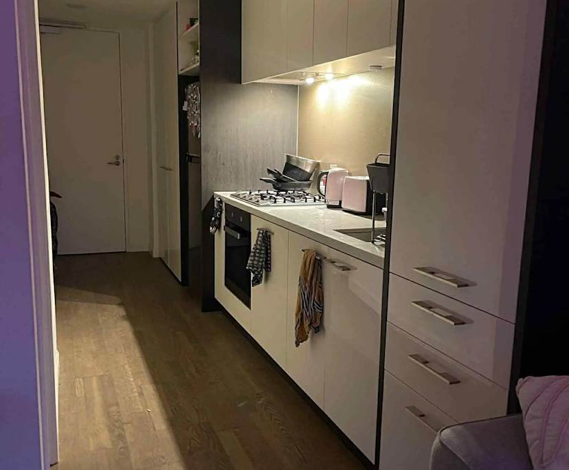 $488, 1-bed, 1 bathroom, Brunswick VIC 3056