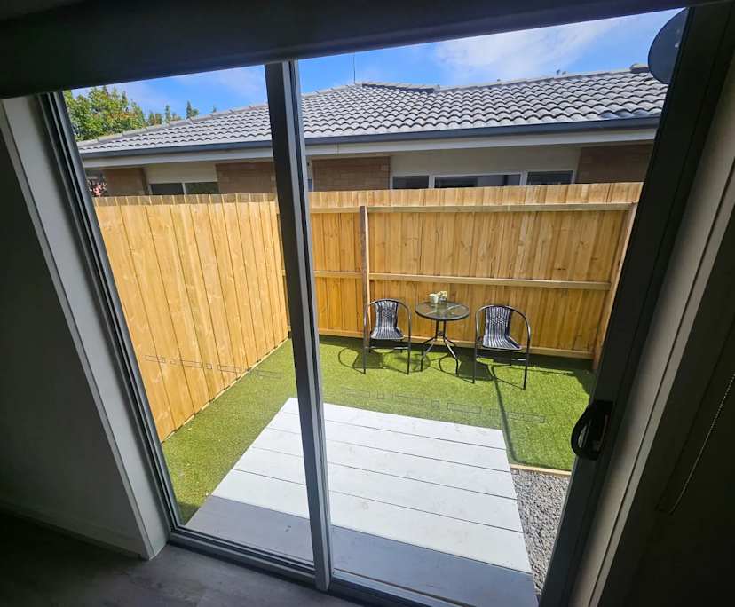 $350, Share-house, 5 rooms, Golden Point VIC 3350, Golden Point VIC 3350