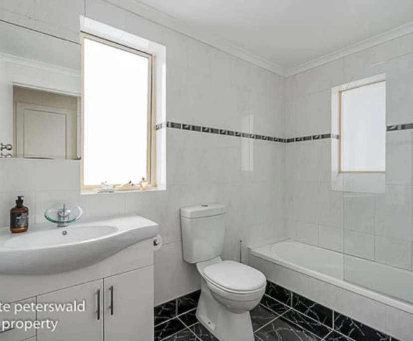 $210, Share-house, 3 bathrooms, Dynnyrne TAS 7005