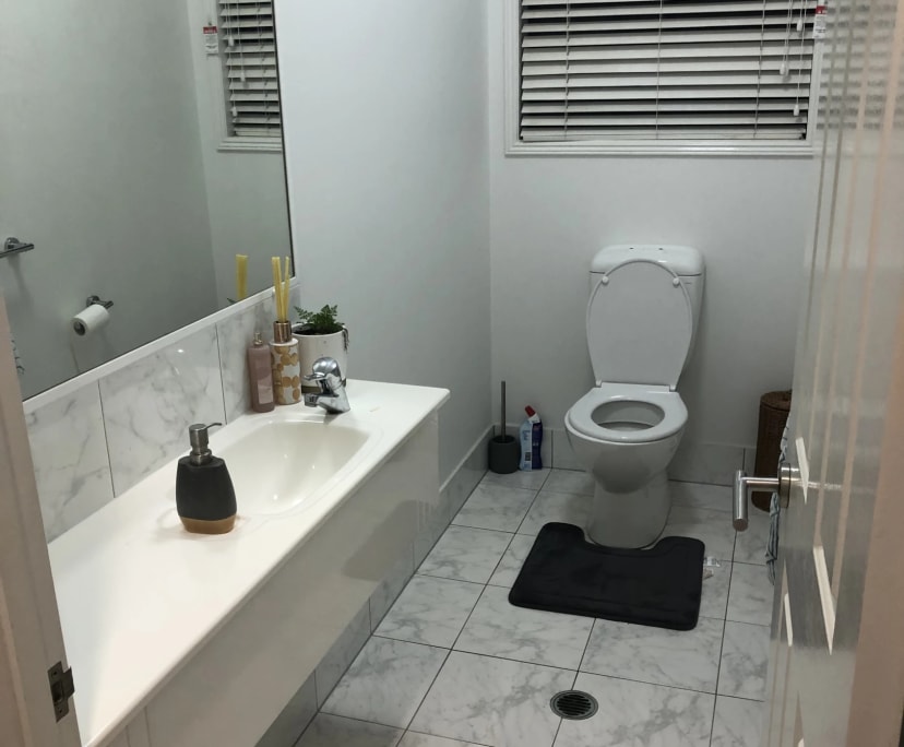 $230, Share-house, 4 bathrooms, Hope Island QLD 4212