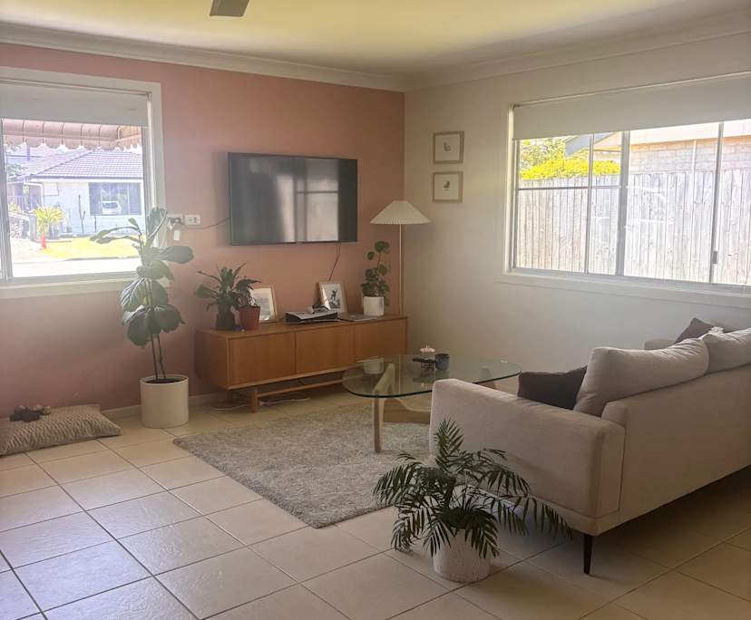 Room in a share house