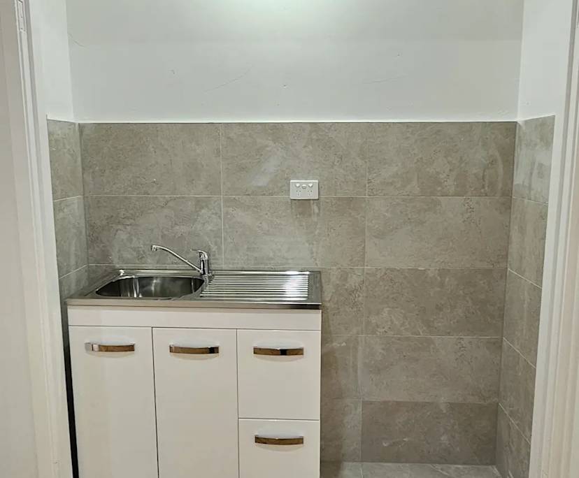 $850, Whole-property, 3 bathrooms, Toongabbie NSW 2146