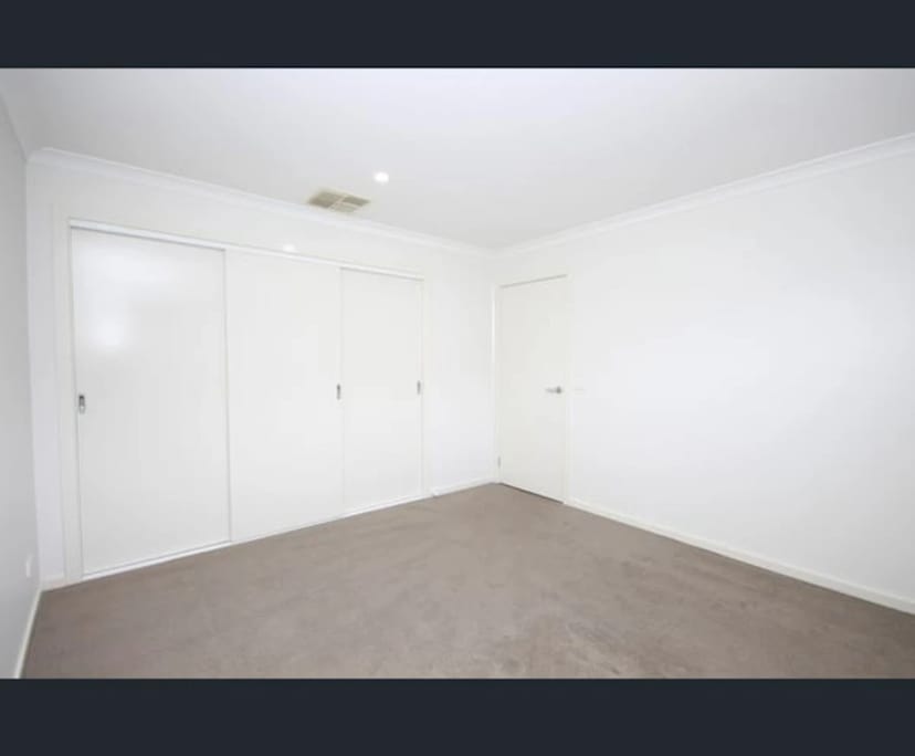 propertyImage