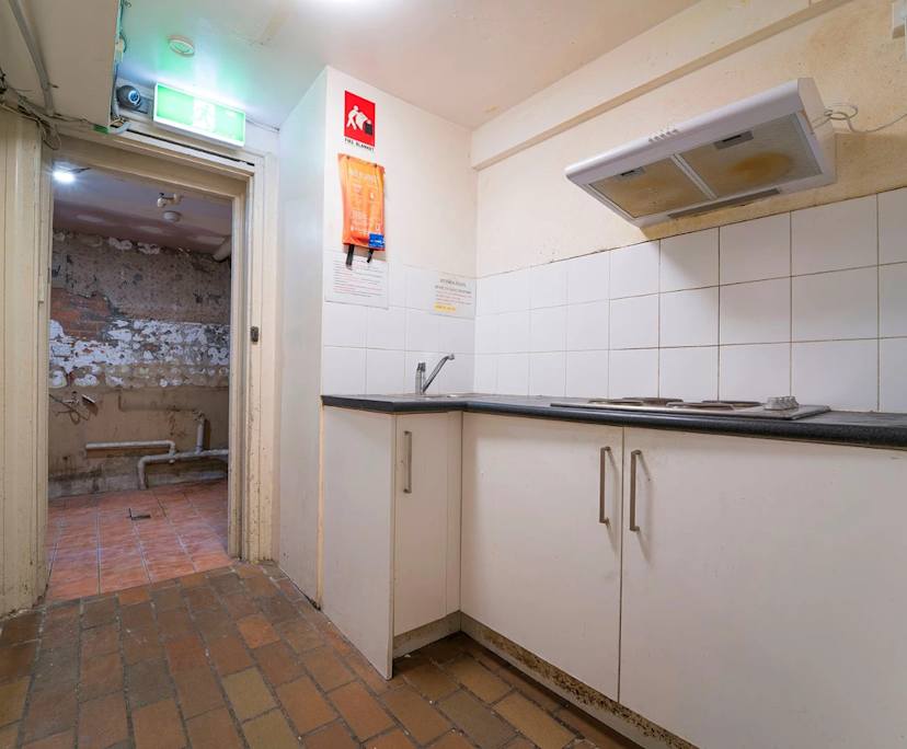 $330, Share-house, 6 bathrooms, Darlinghurst NSW 2010