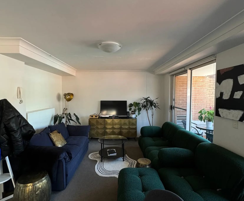 Furnished room in a flatshare