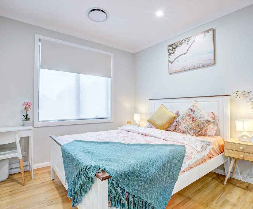 Furnished room in a share house