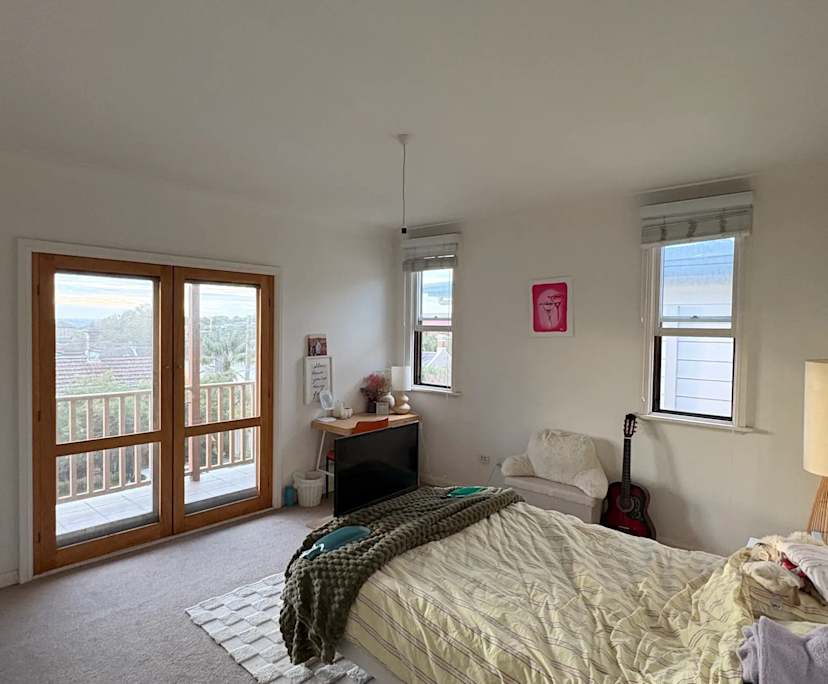 Furnished room in a share house
