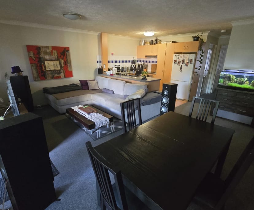 Furnished room with ensuite in a flatshare