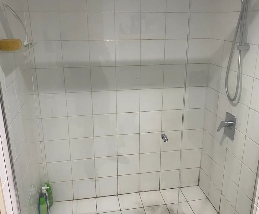 $450, Share-house, 2 bathrooms, Broadbeach Waters QLD 4218