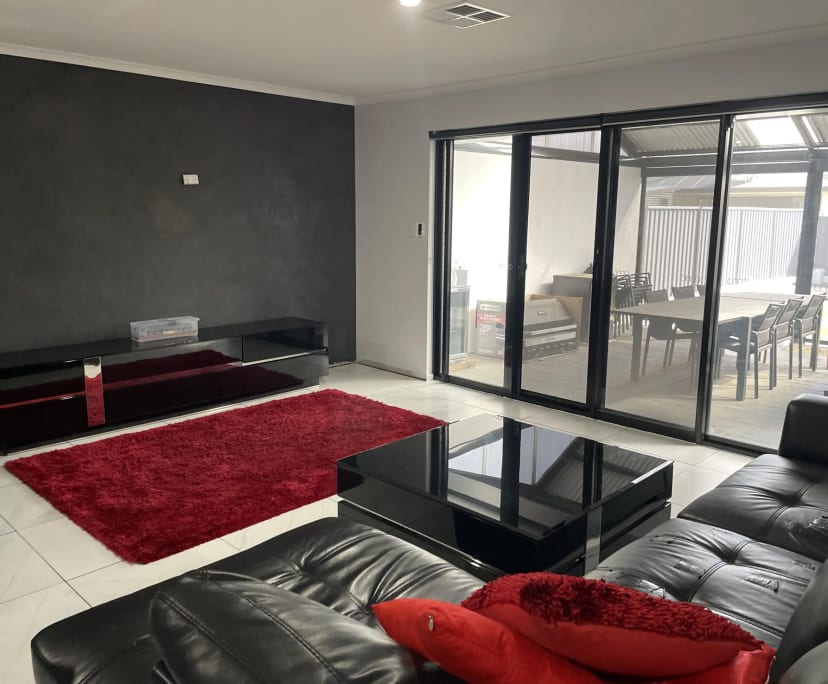 $350, Share-house, 3 bathrooms, Albert Park SA 5014