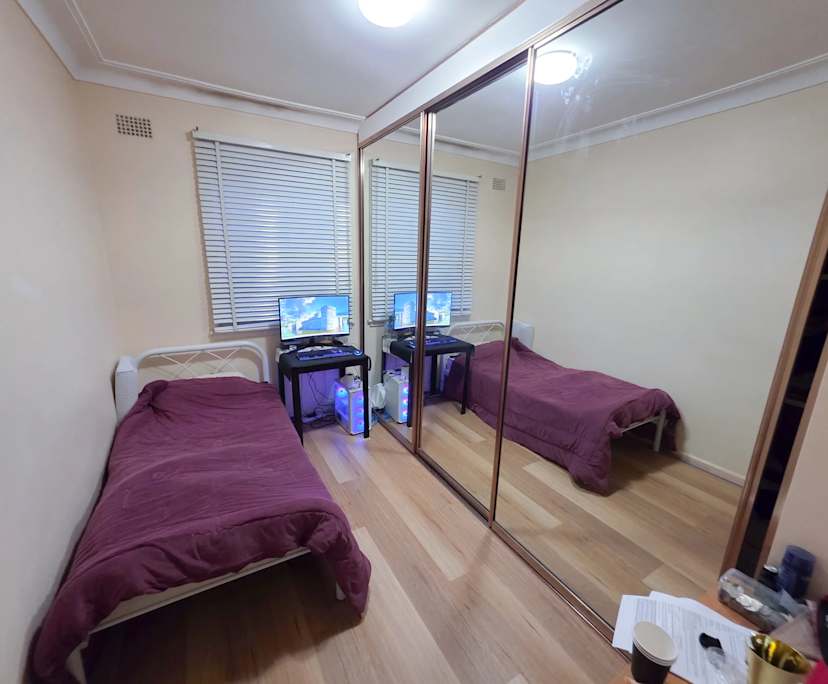 Room in a share house
