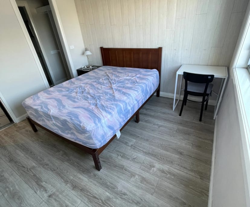 Furnished room with own bathroom
