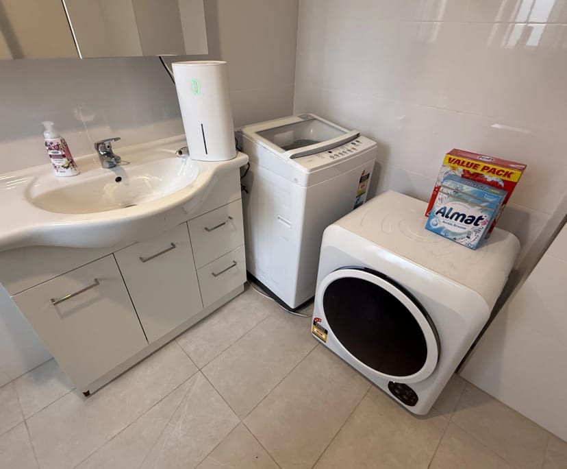 $250, Flatshare, 2 bathrooms, Punchbowl NSW 2196