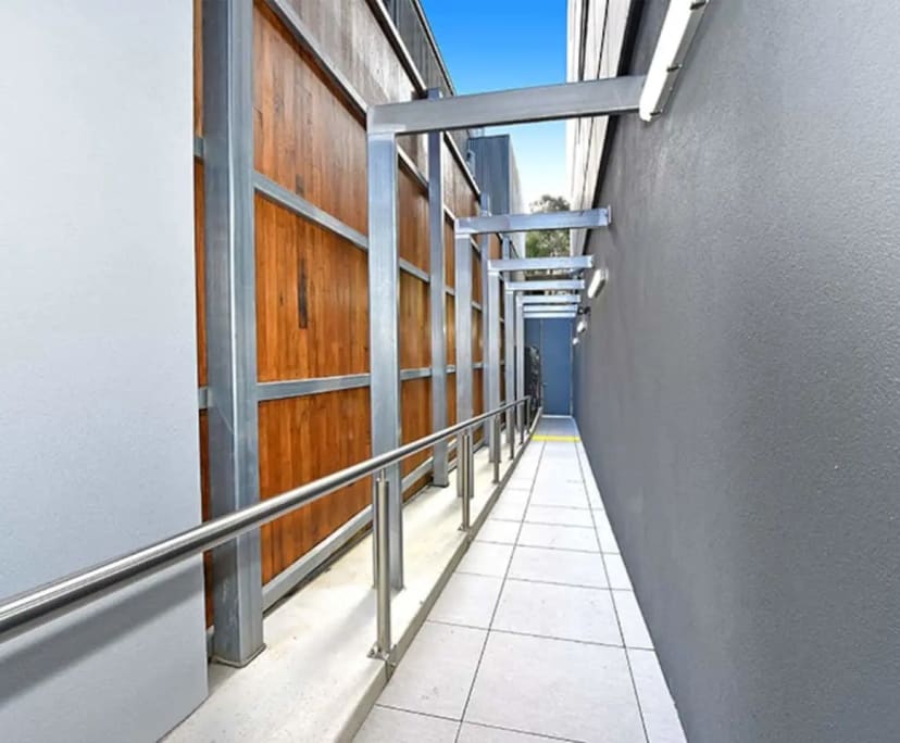 $1,220, Whole-property, 2 bathrooms, St Kilda VIC 3182