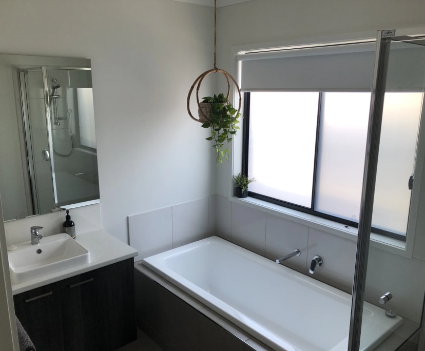 $250, Share-house, 4 bathrooms, Armstrong Creek VIC 3217