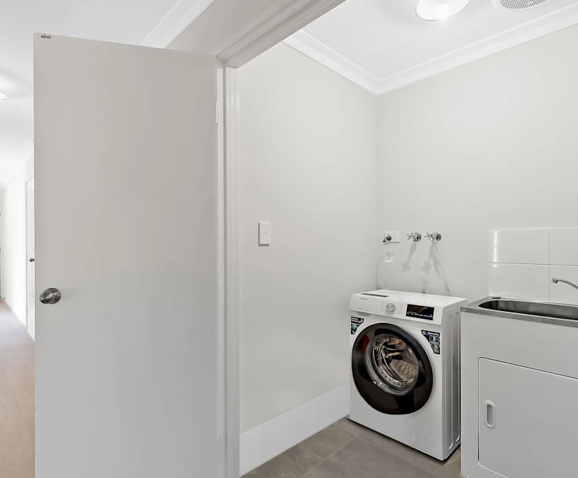 $350, Share-house, 5 bathrooms, Lakelands WA 6180