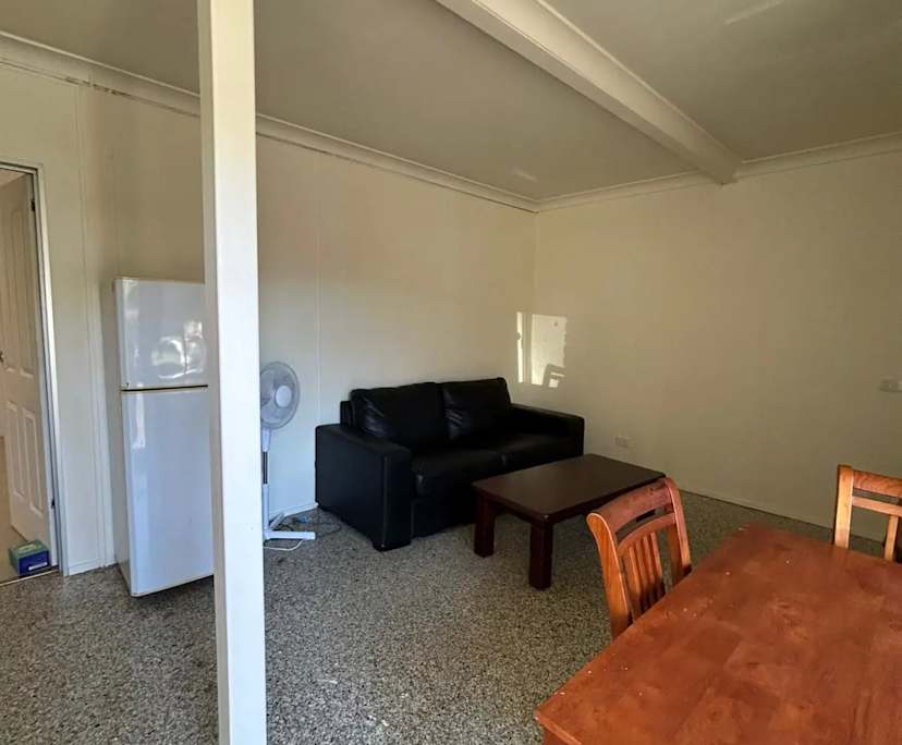 $330, Studio, 1 bathroom, Lismore NSW 2480