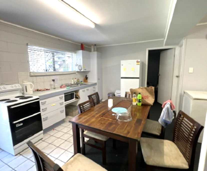 $240, Share-house, 6 bathrooms, Douglas QLD 4814