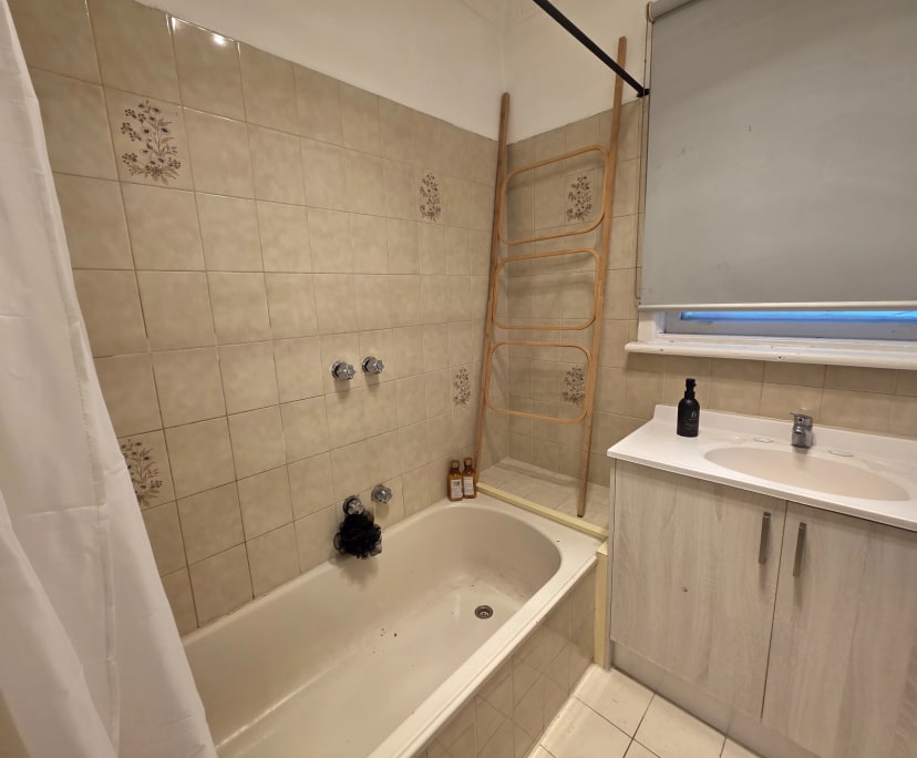 $210, Share-house, 5 bathrooms, Glenroy VIC 3046