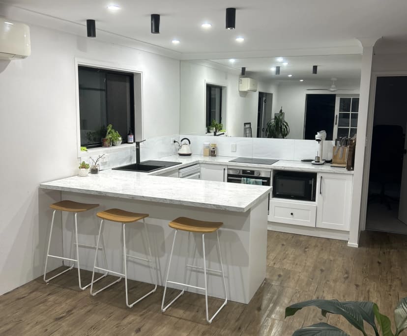 Room in a share house