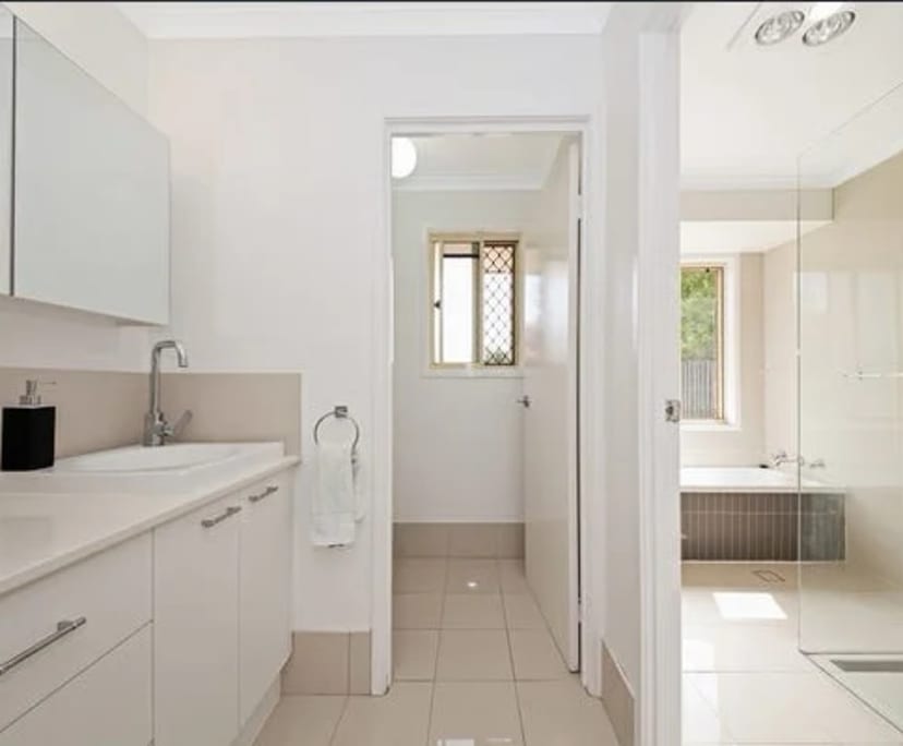 $250, Share-house, 4 bathrooms, Slacks Creek QLD 4127