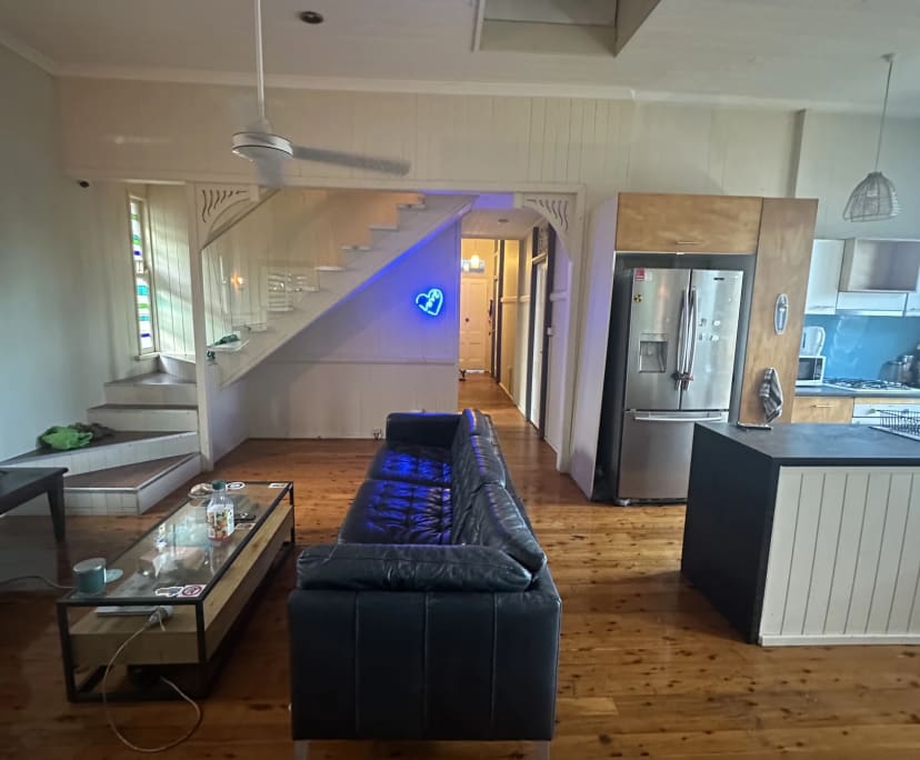 $320, Share-house, 4 bathrooms, Woolloongabba QLD 4102