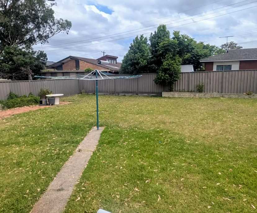 $275, Share-house, 3 bathrooms, Chipping Norton NSW 2170