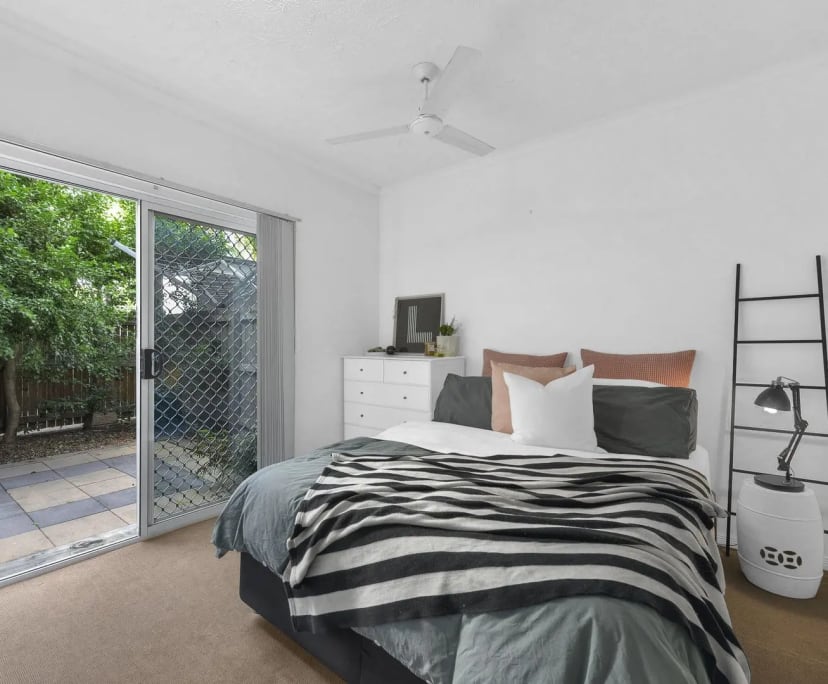 Room for Rent in Ascot, Brisbane 350, Furnished,