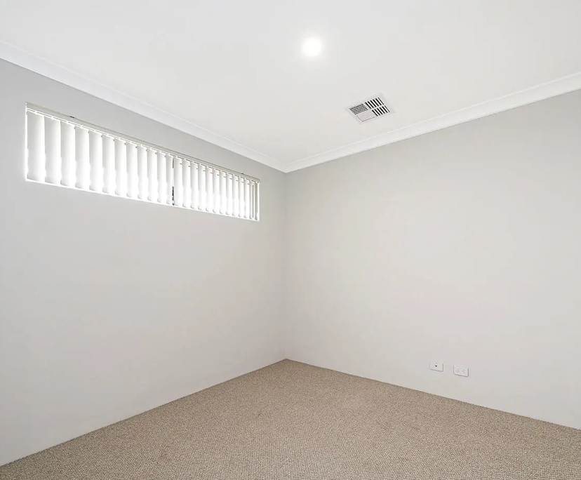 Whole property with 2 rooms for rent