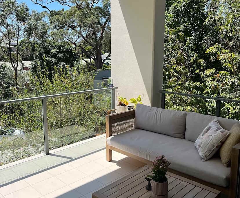 $400, Flatshare, 3 bathrooms, Bardon QLD 4065