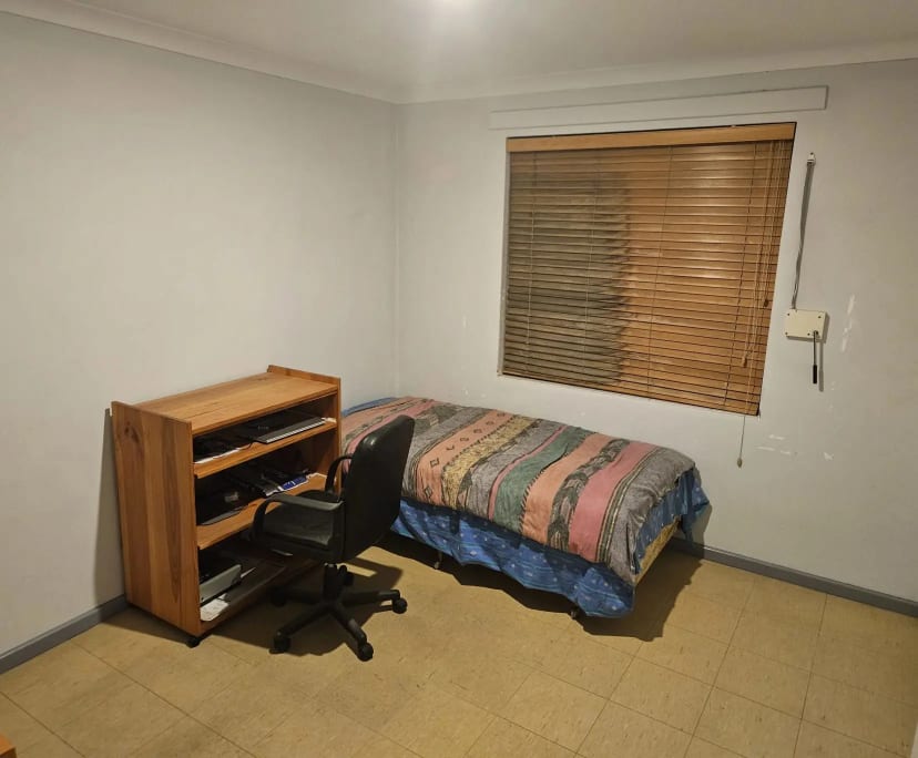 Room in a share house