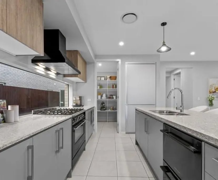 Whole property with 4 rooms for rent