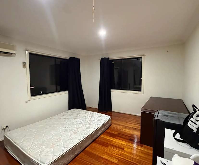 Unfurnished room in a share house