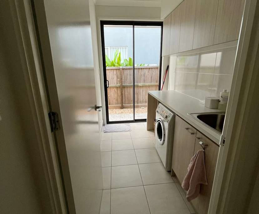 $380, Share-house, 4 bathrooms, Southport QLD 4215