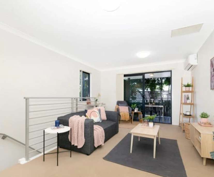 Furnished room with own bathroom