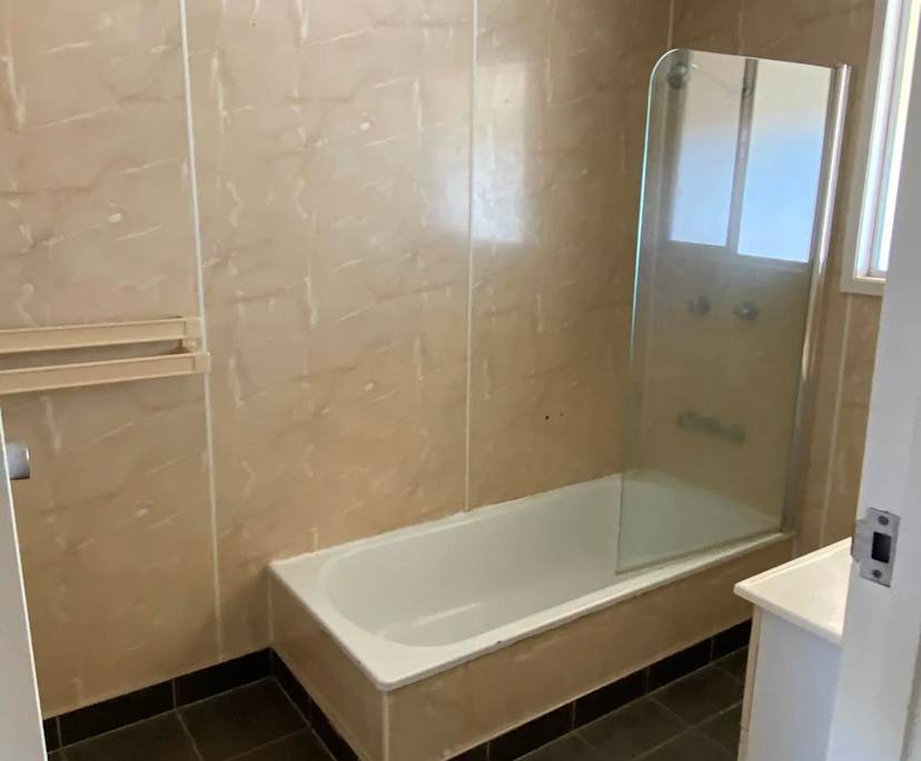 Unfurnished room in a share house