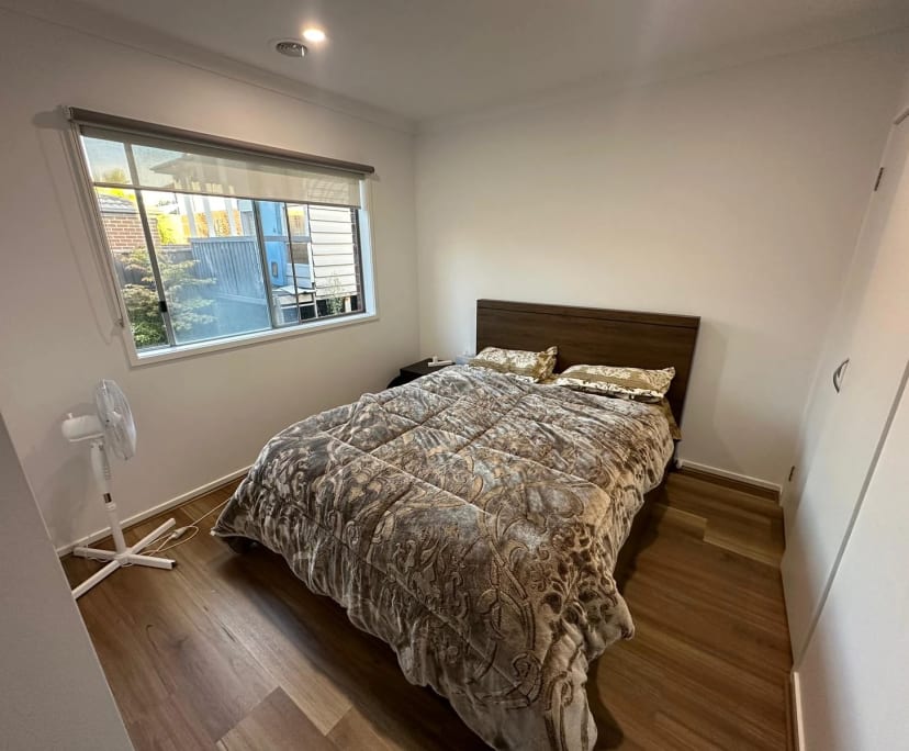2 Rooms for Rent in Lyndhurst, Melbourne 175, Fur...