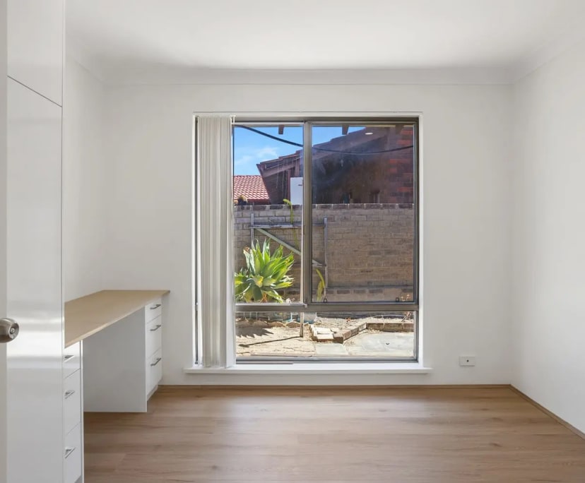 $330, Share-house, 5 bathrooms, North Beach WA 6020