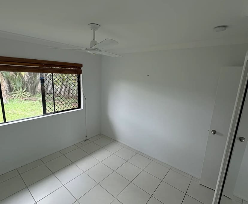 $280, Share-house, 2 rooms, Slade Point QLD 4740, Slade Point QLD 4740