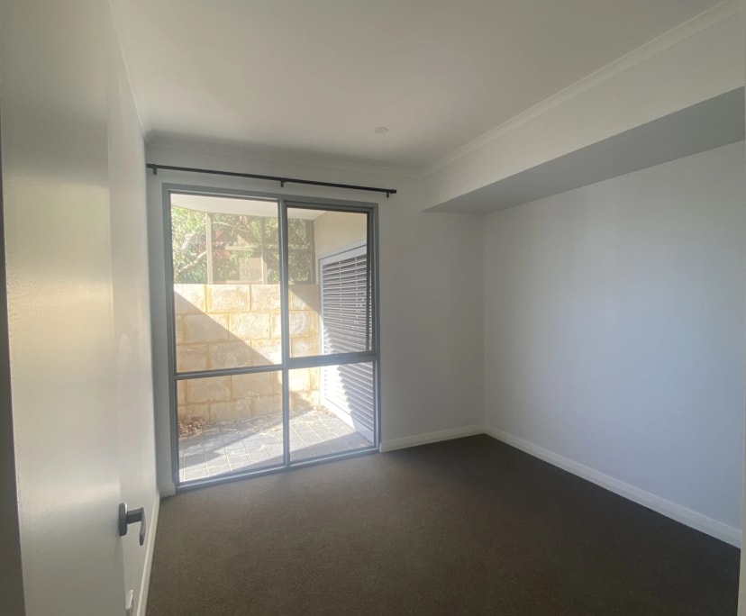 $200, Flatshare, 2 bathrooms, Atwell WA 6164