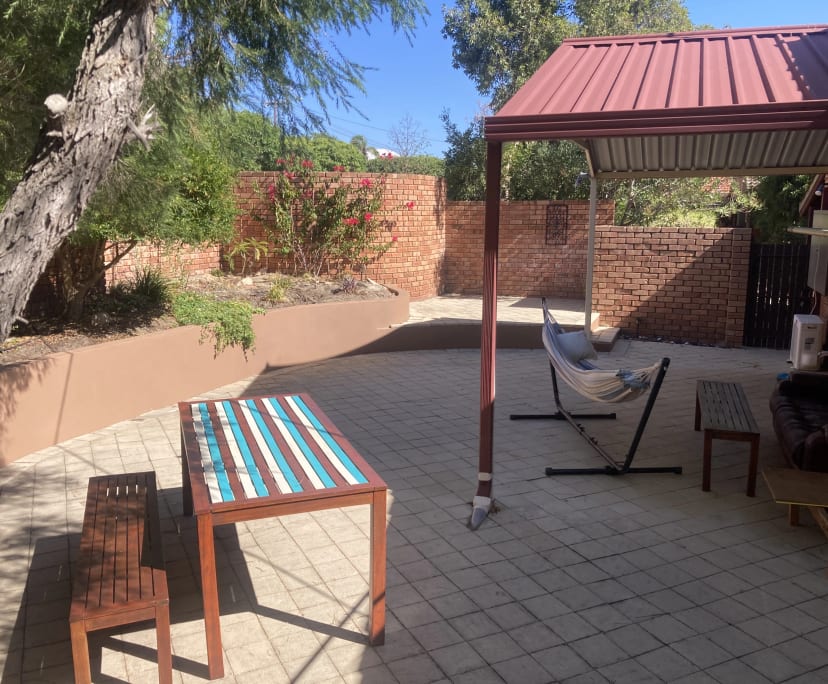 Whole property with 2 rooms for rent