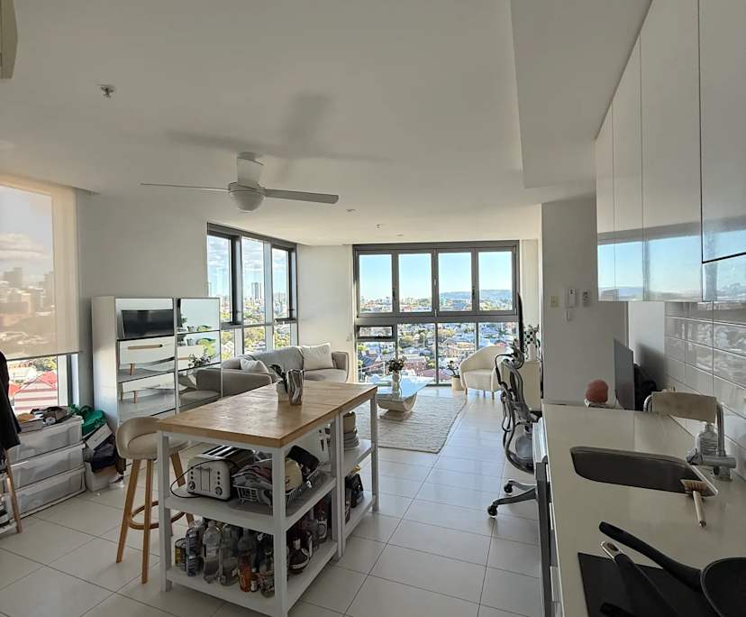 Unfurnished room with own bathroom