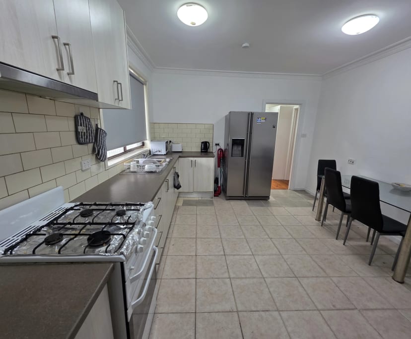 $210, Share-house, 5 bathrooms, Glenroy VIC 3046
