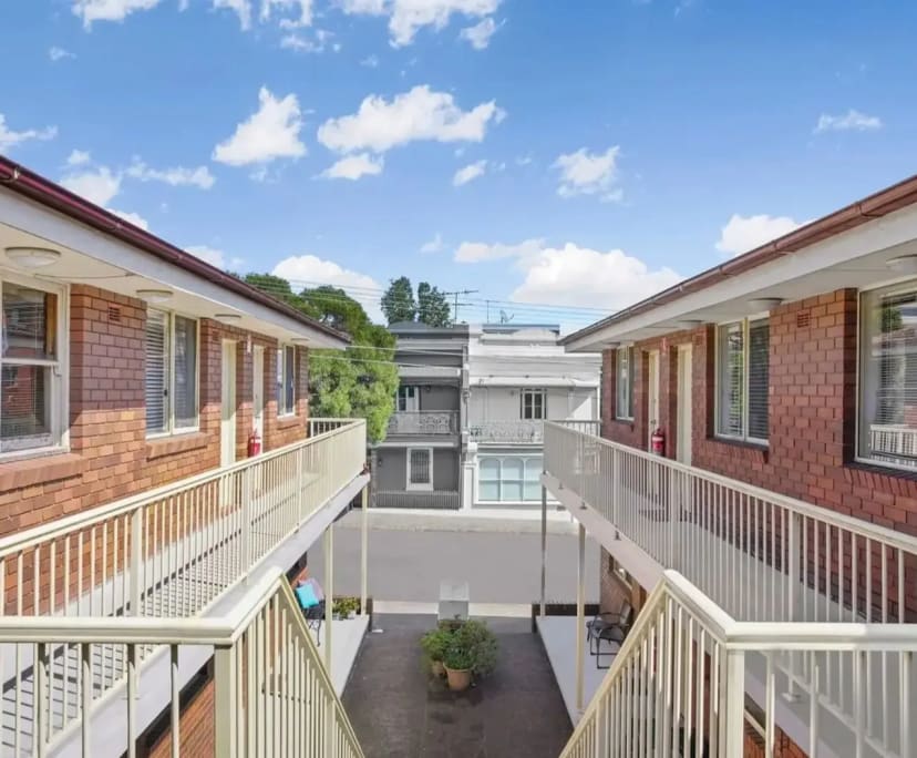 Student for Rent in Camperdown, Sydney...